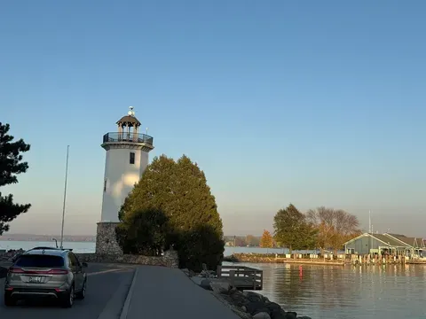 Fond du Lac lighthouse close-up